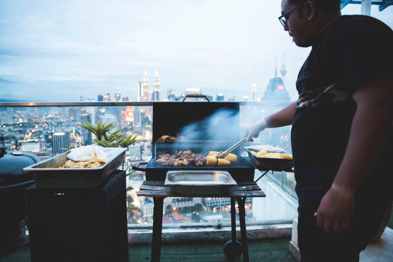 Penthouse On 34 - The Highest Unit And Best Views In Regalia & Private Rooftop Terrace Kuala Lumpur Kültér fotó