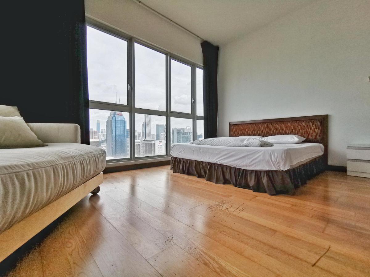 Penthouse On 34 - The Highest Unit And Best Views In Regalia & Private Rooftop Terrace Kuala Lumpur Kültér fotó
